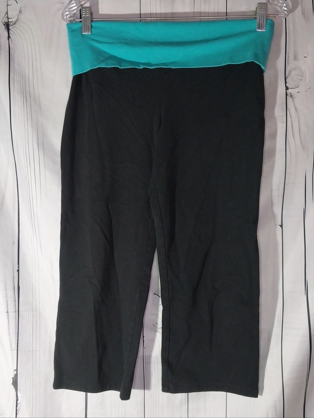 Victoria's Secret Pink Yoga Fold-Over Waist Y2k Capris in Black with Teal Band